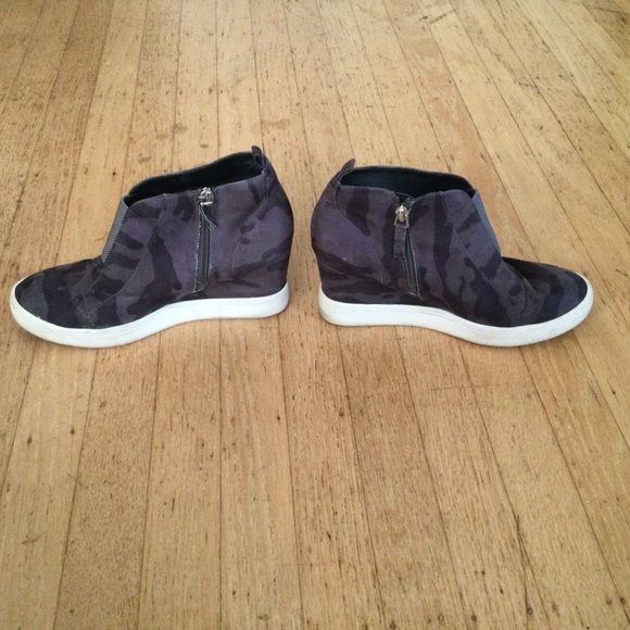 MIA Christie Camo Wedge sneakers women’s size 8 - Picture 3 of 5